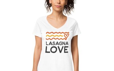 Lasagna Love V-Neck tee