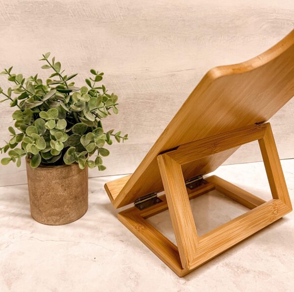 Lasagna Love Bamboo Cookbook & Tablet Holder – Your Kitchen's Trusty Sidekick! 📖💛 - Image 2