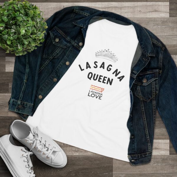 Lasagna Queen Tee - Image 3
