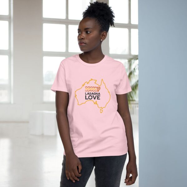 🇦🇺 Show your Aussie spirit 🐨 and spread kindness 💛 with the Lasagna Love Women's Tee 👕. - Image 15