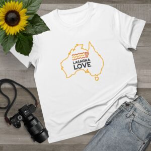 🇦🇺 Show your Aussie spirit 🐨 and spread kindness 💛 with the Lasagna Love Women's Tee 👕.
