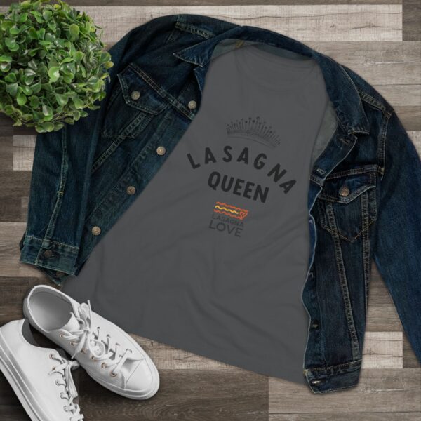Lasagna Queen Tee - Image 8