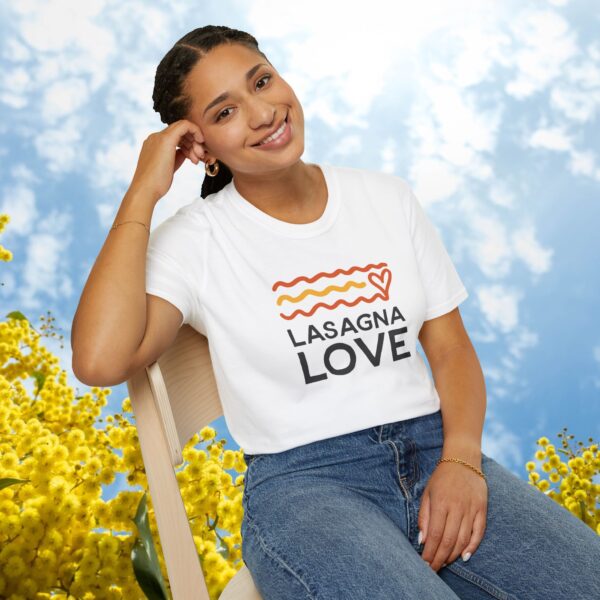 *For Australia Residents*  🇦🇺💛 Effortless Style and Comfort with the Lasagna Love Unisex Premium Favorite Tee 🍝