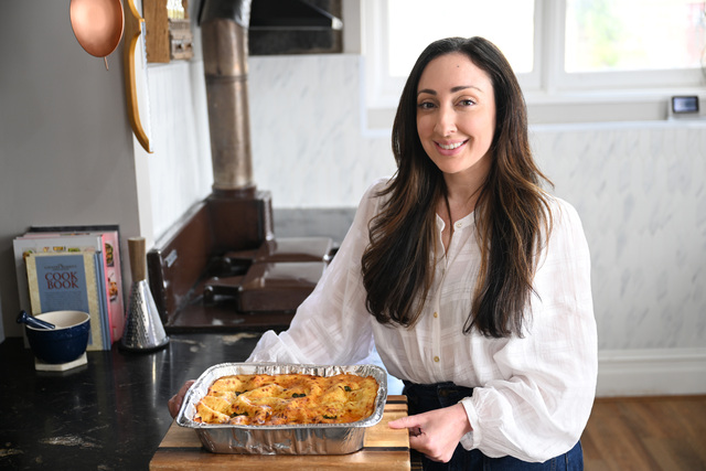 Spreading lasagna love